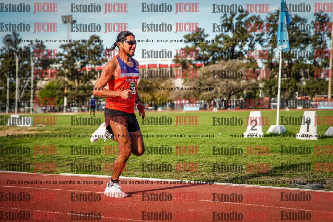 Fotos de los 3000 m llanos de varones