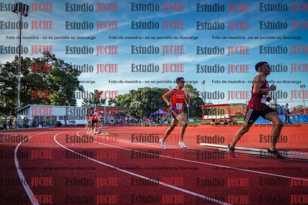Fotos de los 1500 m llanos de varones