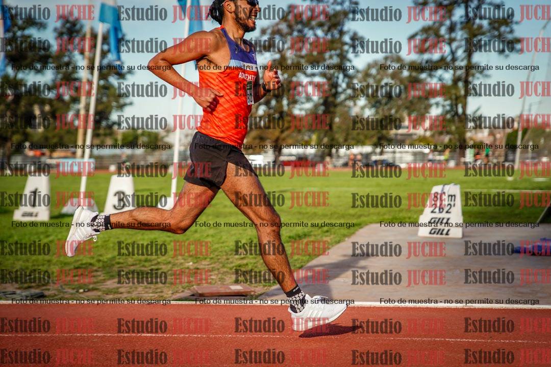 Fotos de los 3000 m llanos de varones