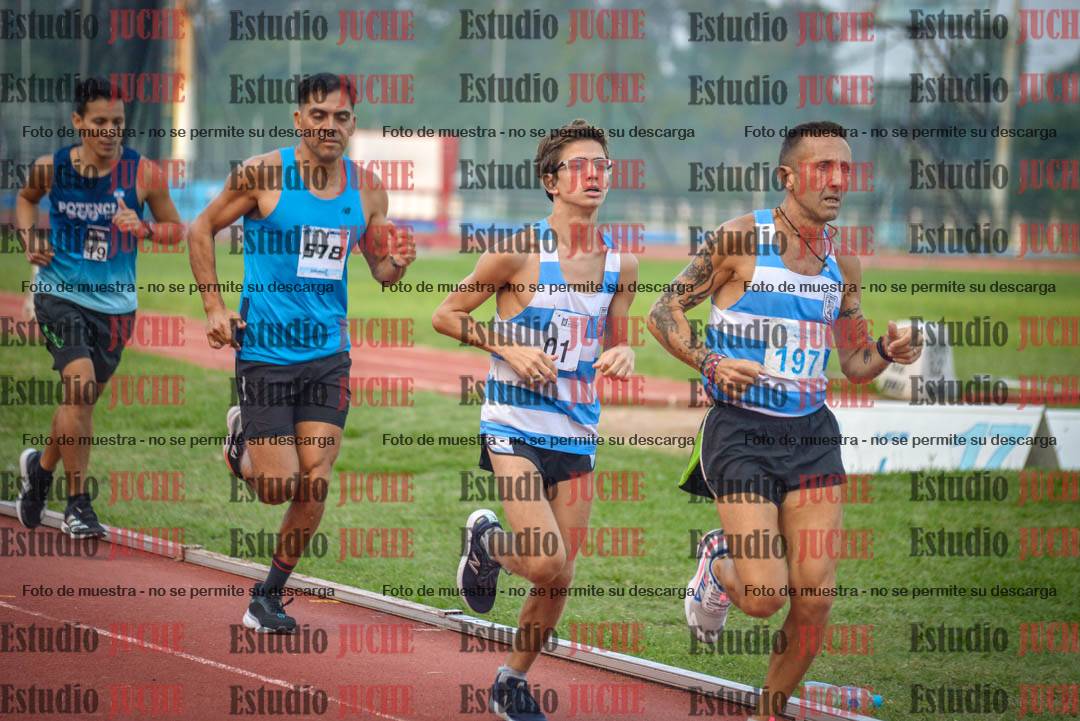 Fotos de los 3000 m llanos de varones