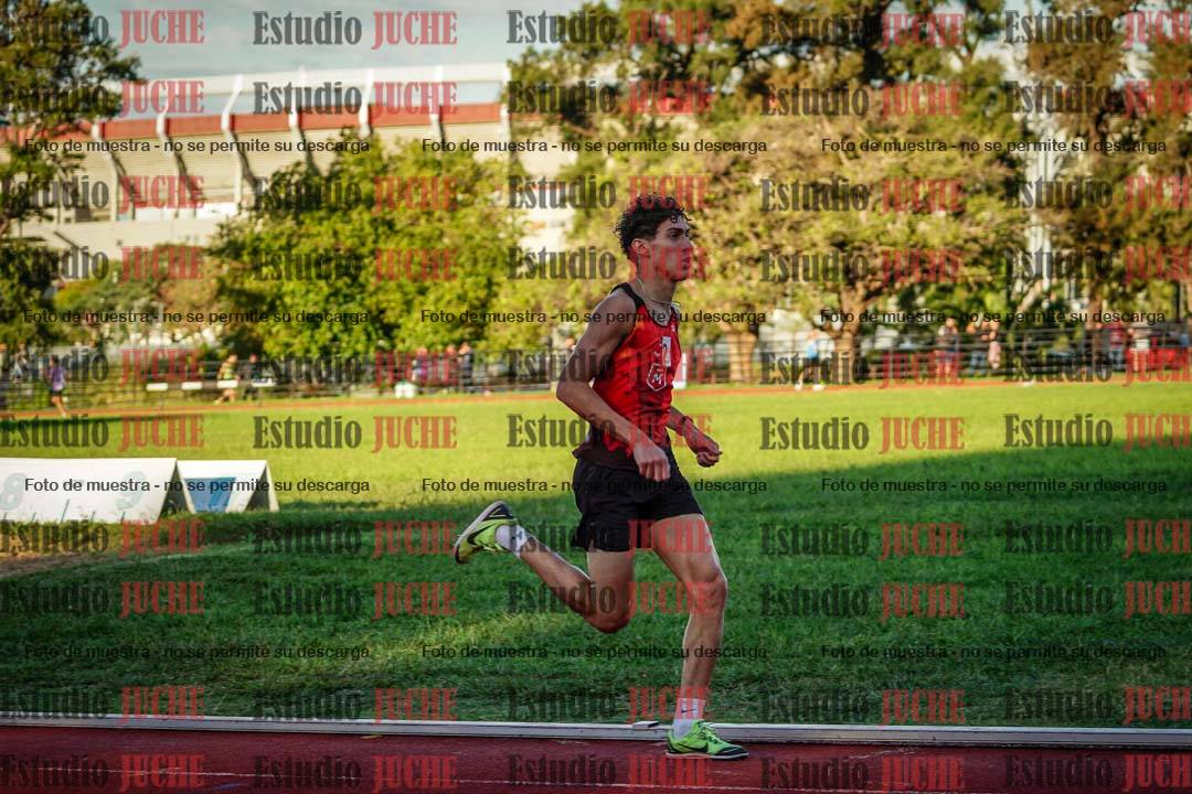 Fotos de los 1500 m llanos de varones