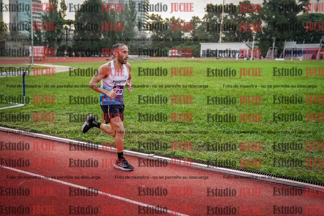 Fotos de los 3000 m llanos de varones