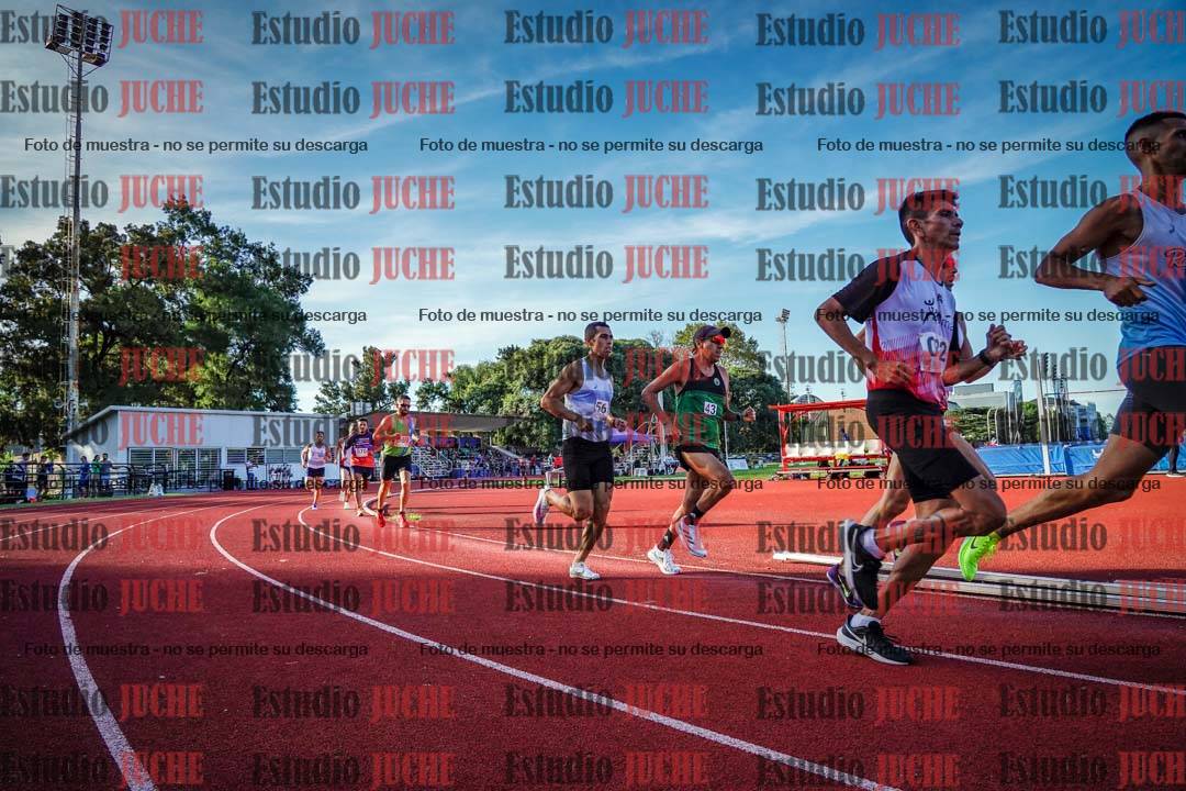 Fotos de los 1500 m llanos de varones