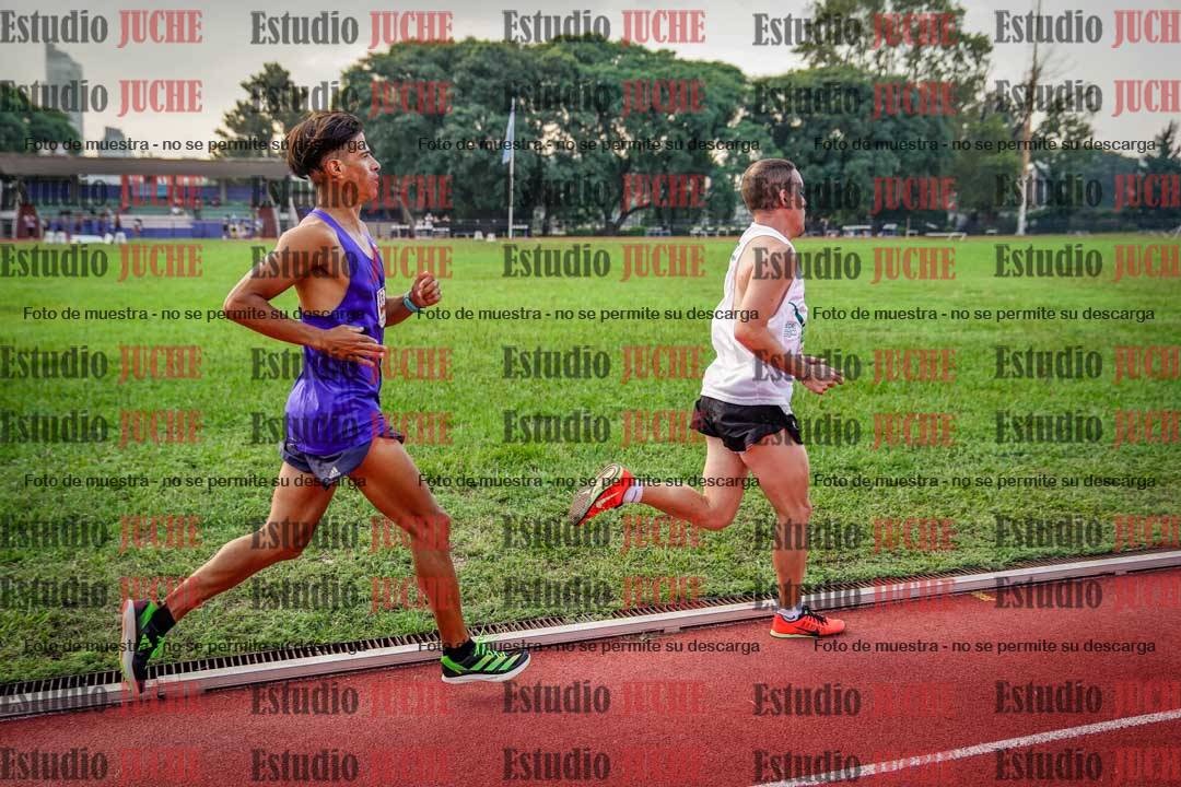 Fotos de los 3000 m llanos de varones