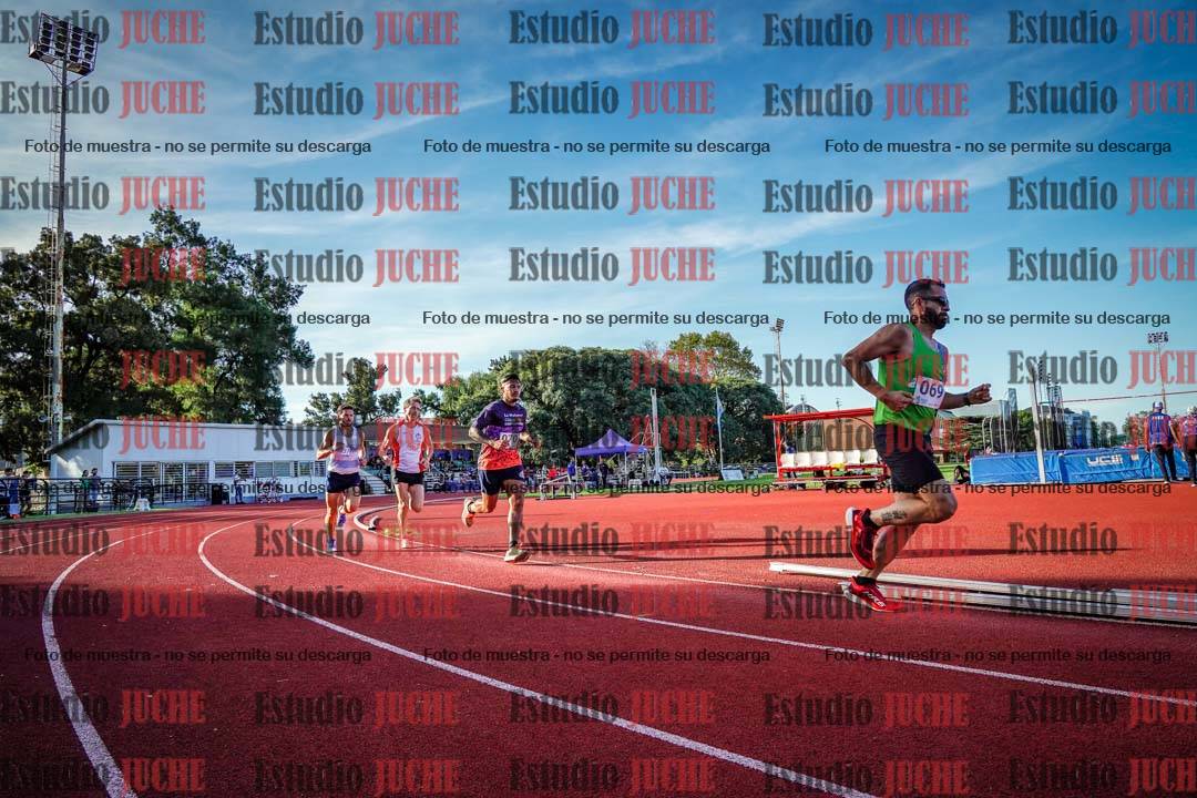 Fotos de los 1500 m llanos de varones
