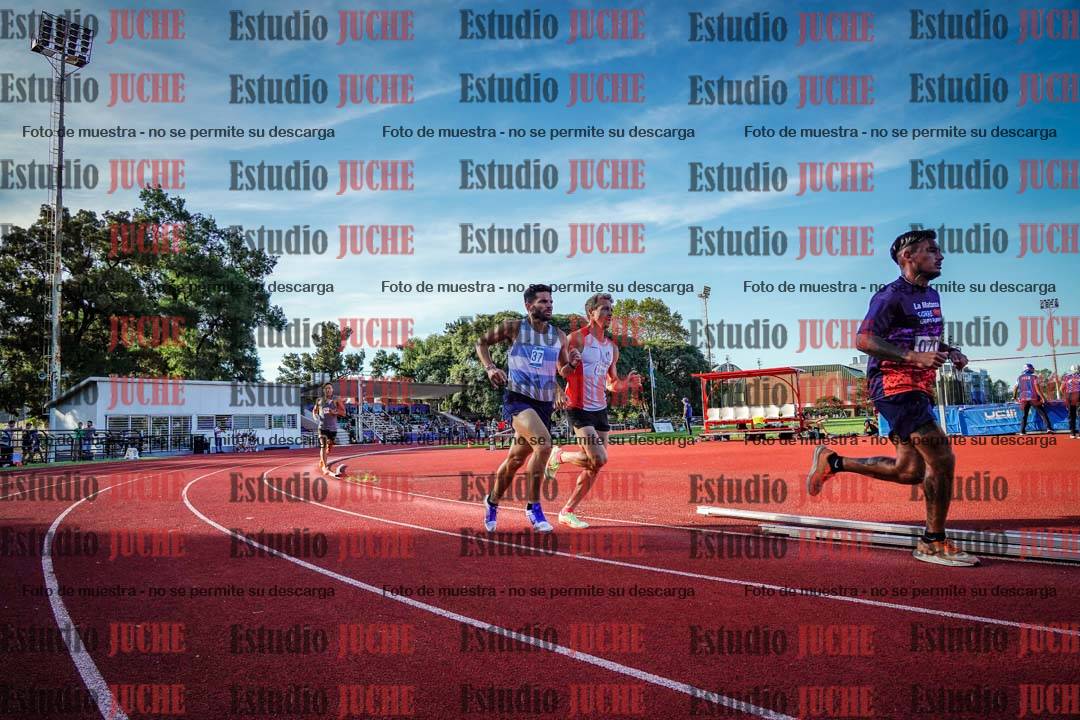 Fotos de los 1500 m llanos de varones