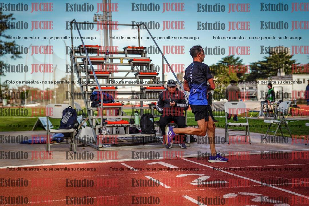 Fotos de los 3000 m llanos de varones