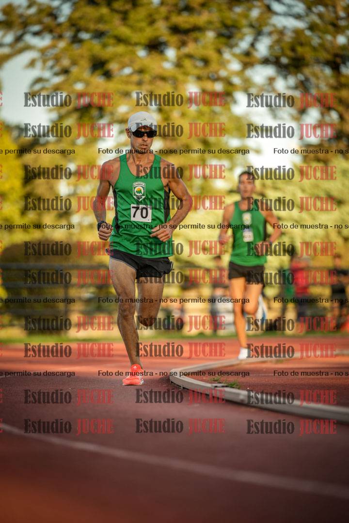 Fotos de los 3000 m llanos de varones
