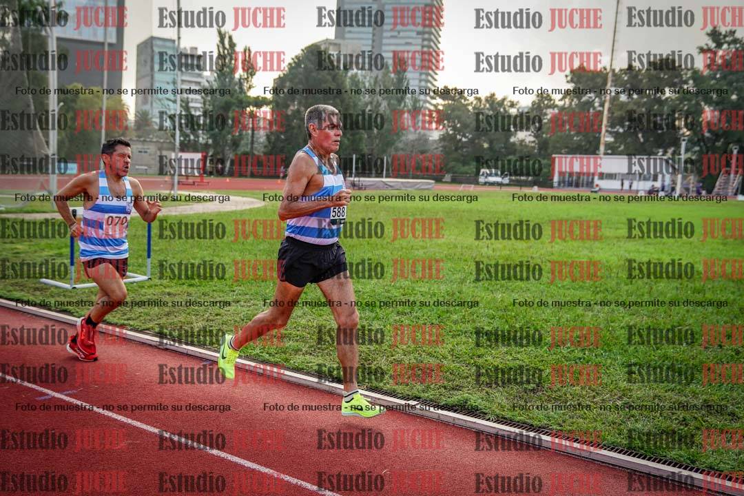 Fotos de los 3000 m llanos de varones