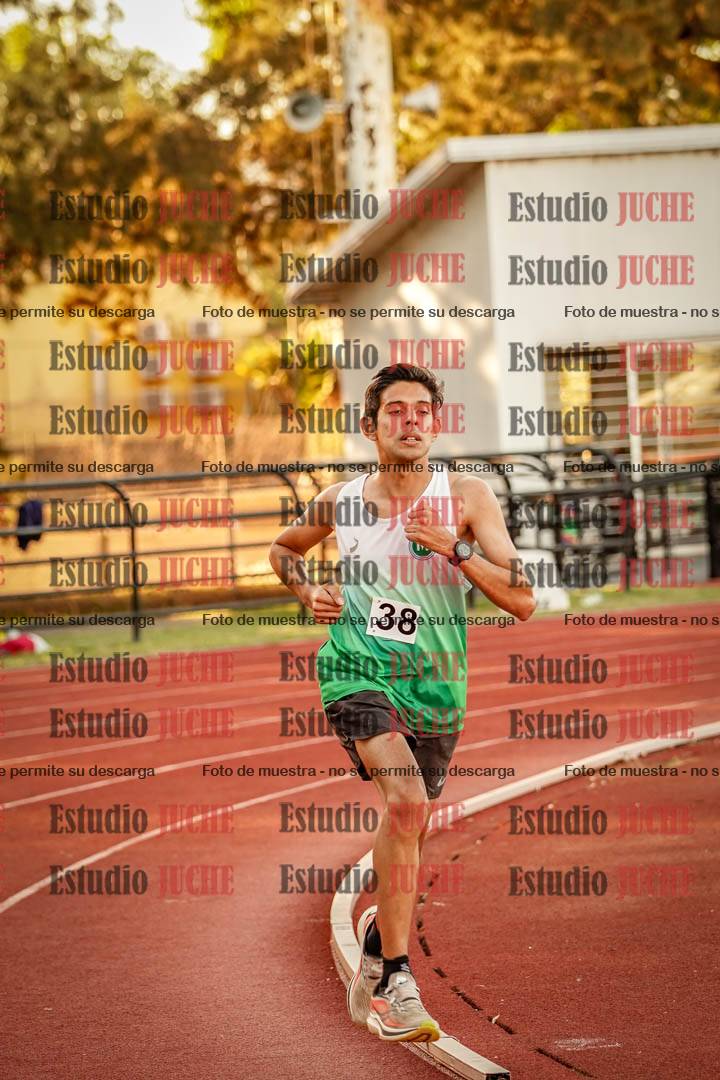 Fotos de los 3000 m llanos de varones