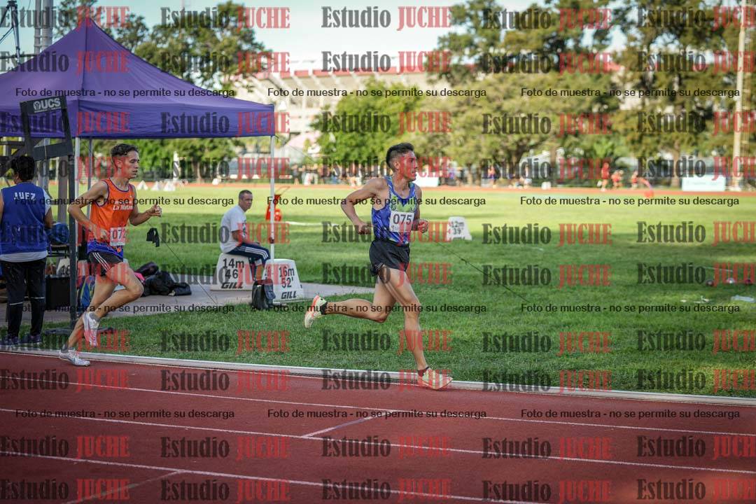 Fotos de los 1500 m llanos de varones