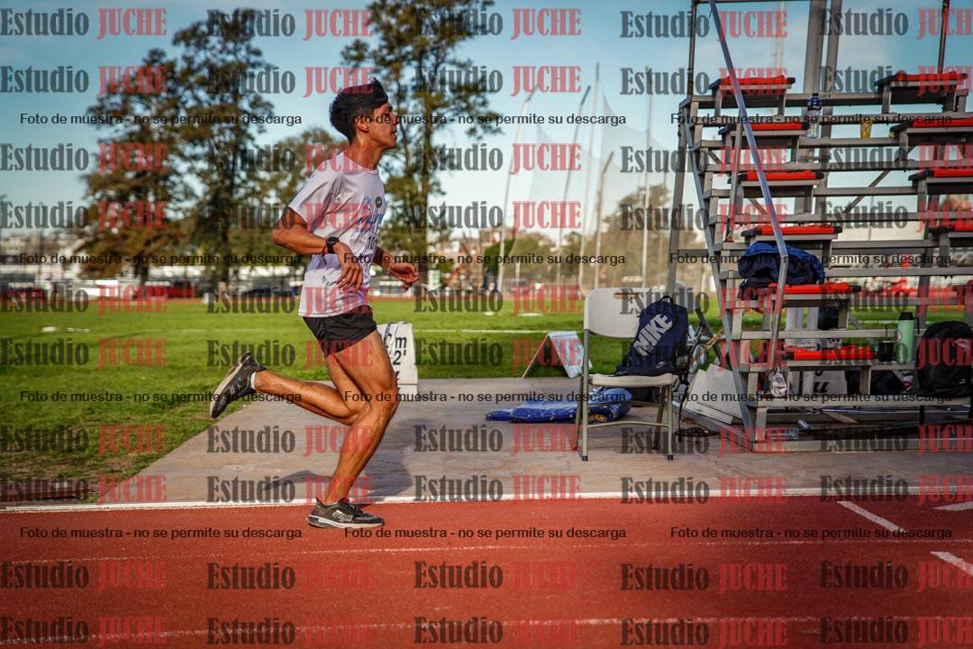 Fotos de los 3000 m llanos de varones