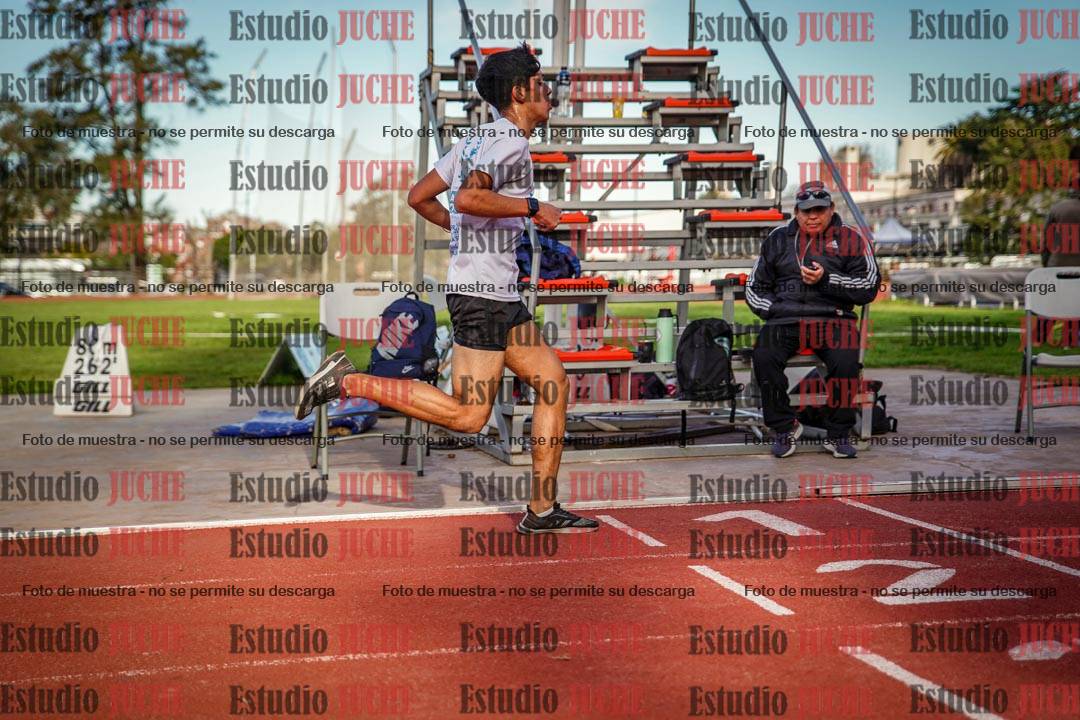 Fotos de los 3000 m llanos de varones