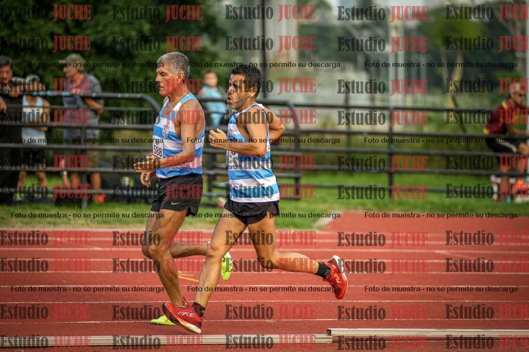 Fotos de los 3000 m llanos de varones