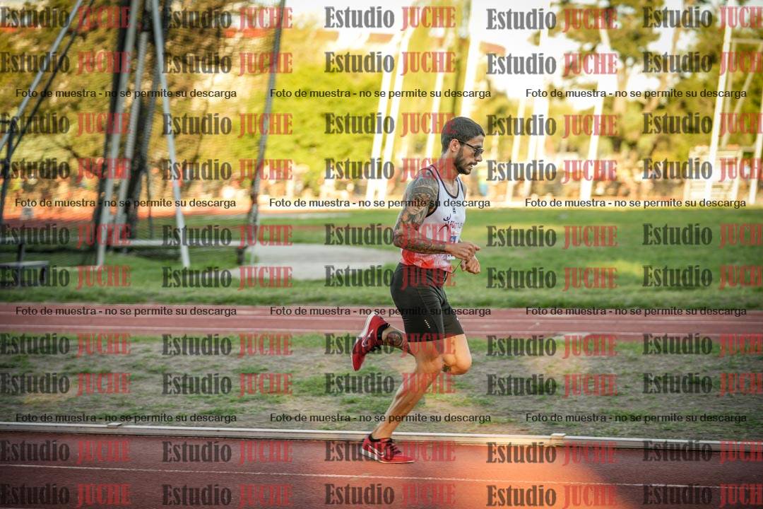 Fotos de los 3000 m llanos de varones