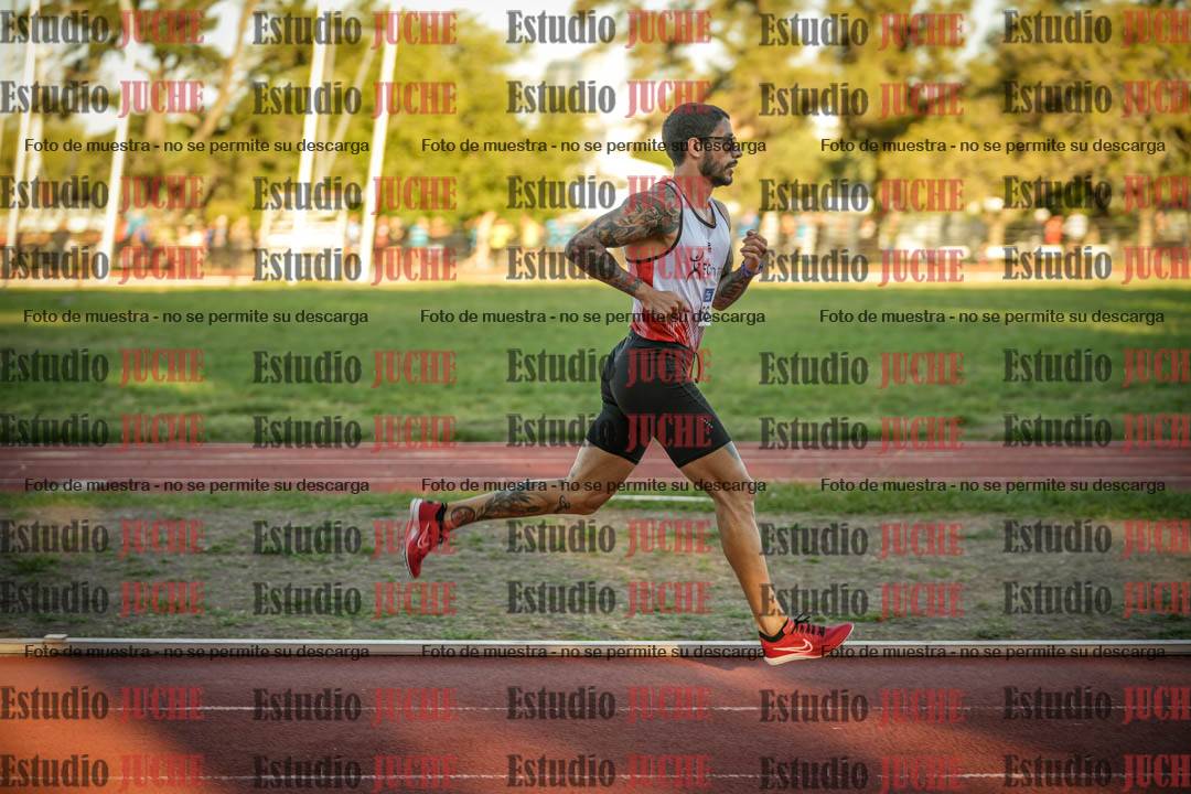 Fotos de los 3000 m llanos de varones