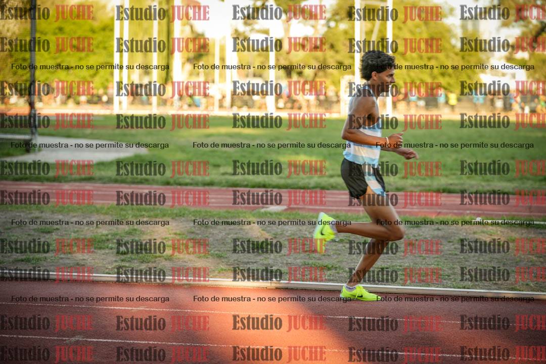 Fotos de los 3000 m llanos de varones