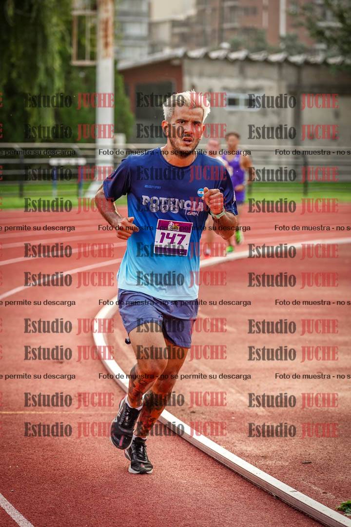 Fotos de los 3000 m llanos de varones