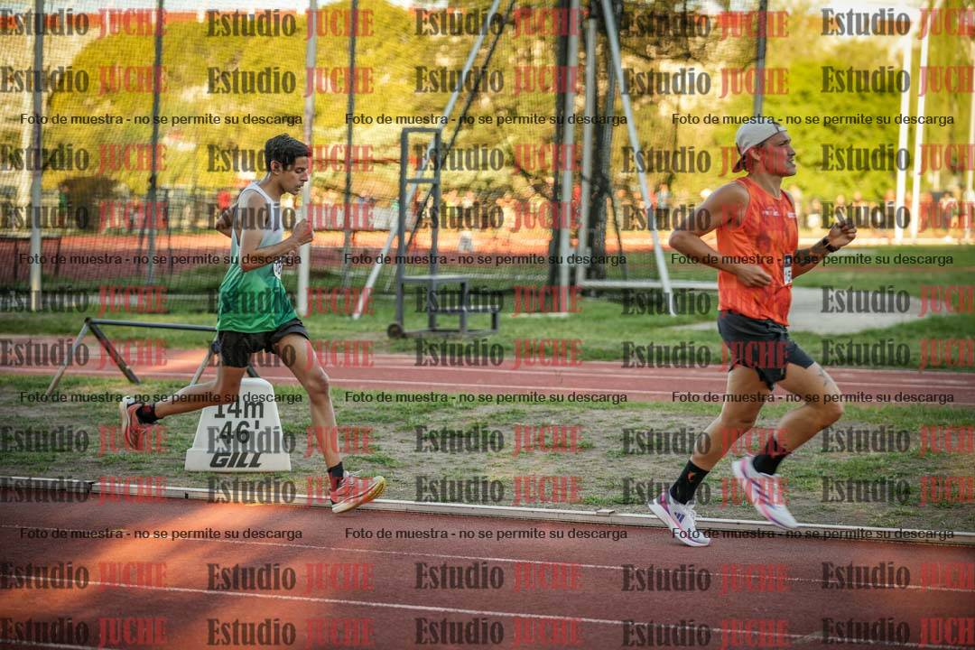 Fotos de los 3000 m llanos de varones
