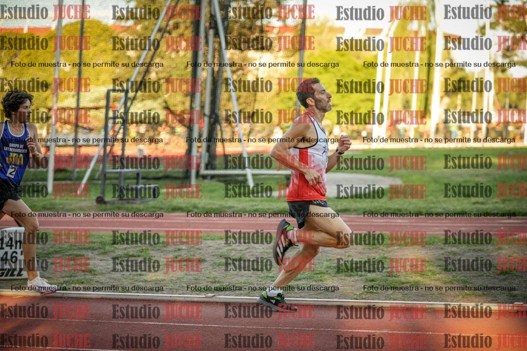 Fotos de los 3000 m llanos de varones