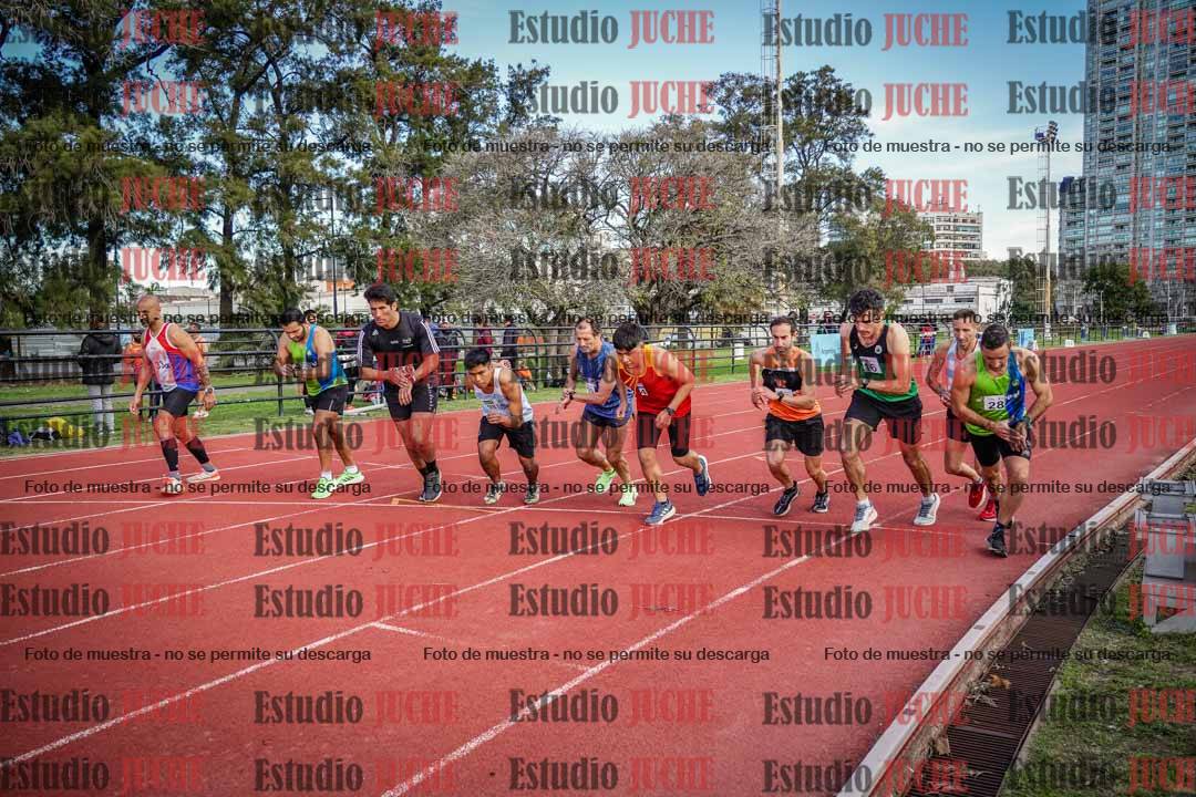 Fotos de los 3000 m llanos de varones
