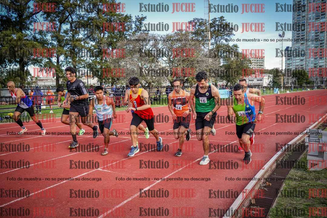 Fotos de los 3000 m llanos de varones