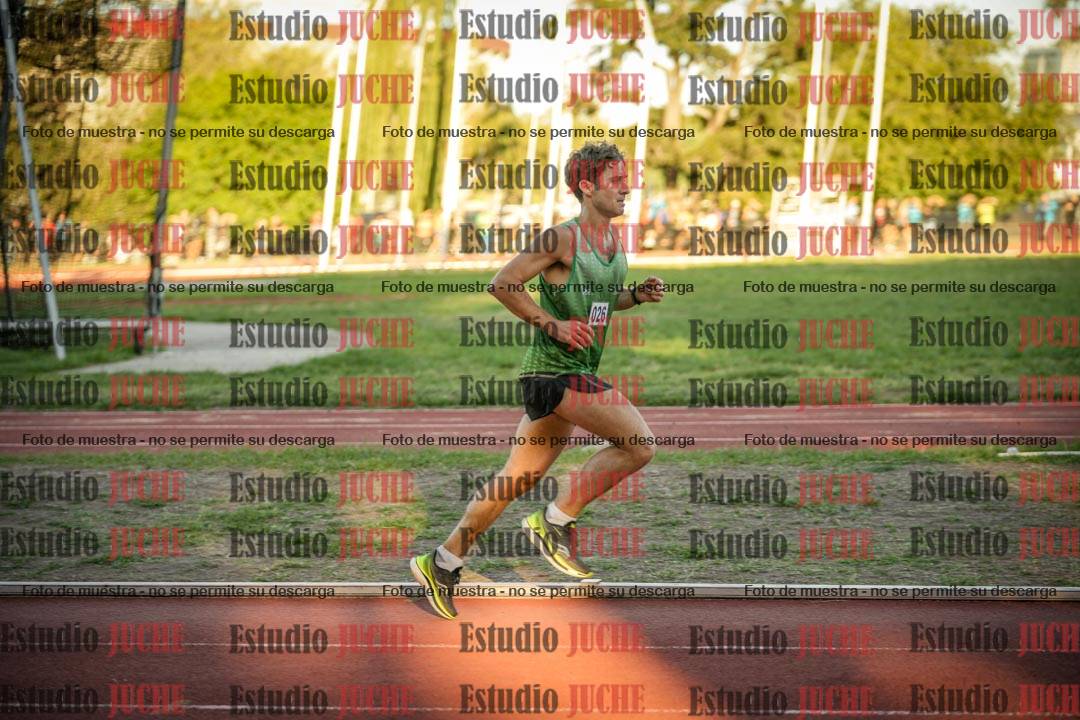 Fotos de los 3000 m llanos de varones