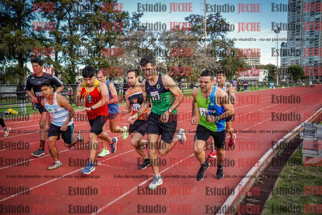 Fotos de los 3000 m llanos de varones