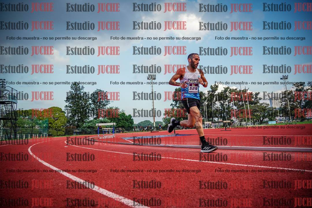 Fotos de los 3000 m llanos de varones