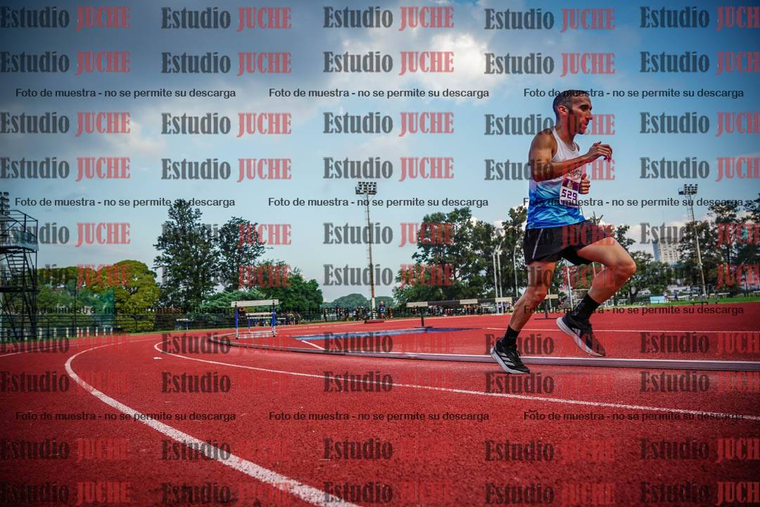 Fotos de los 3000 m llanos de varones