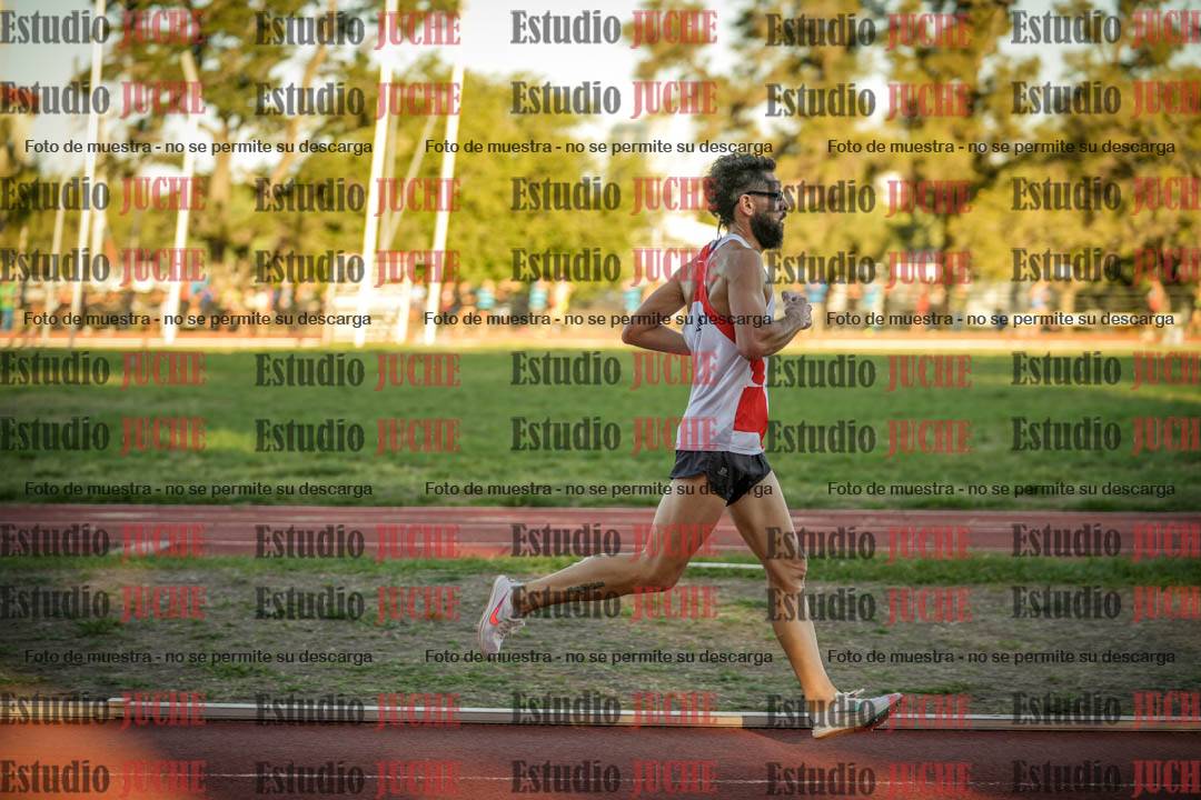 Fotos de los 3000 m llanos de varones