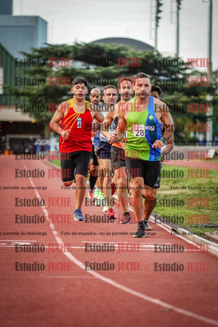 Fotos de los 3000 m llanos de varones