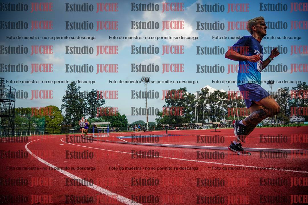 Fotos de los 3000 m llanos de varones