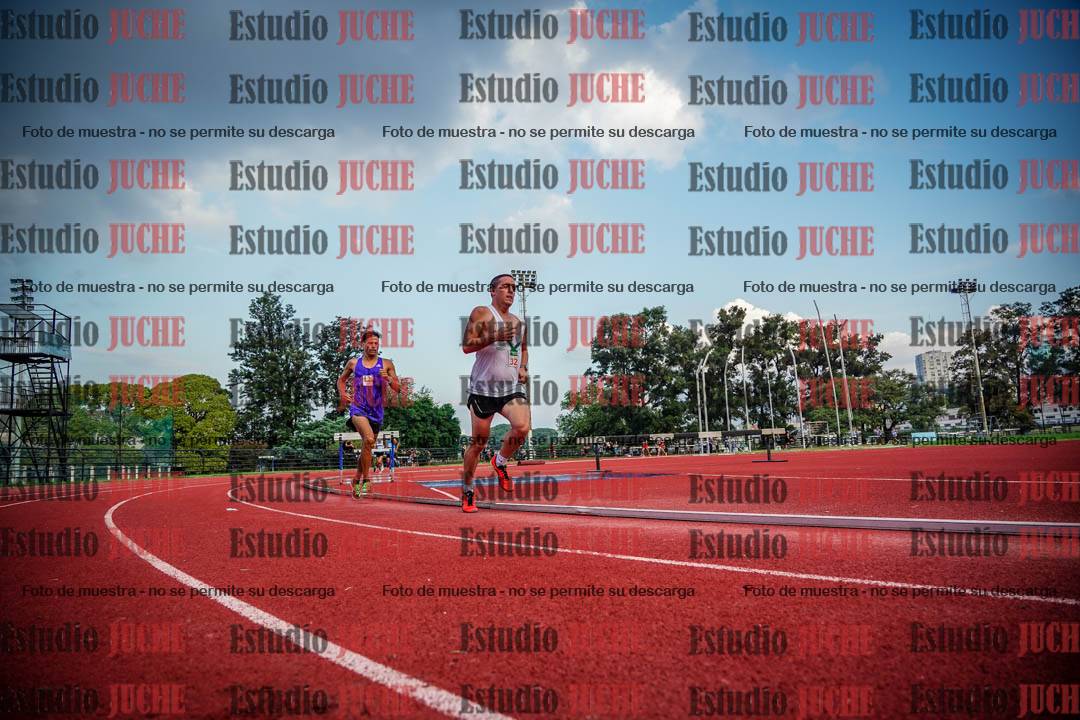 Fotos de los 3000 m llanos de varones