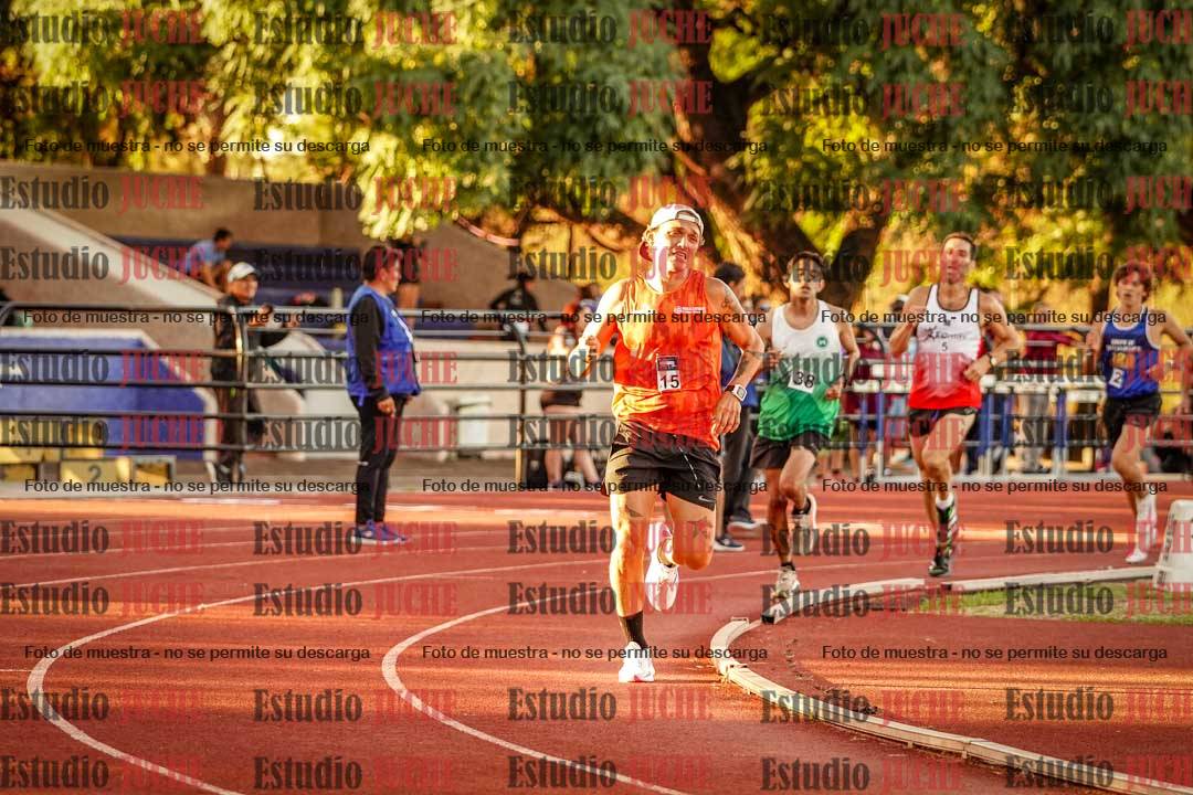 Fotos de los 3000 m llanos de varones