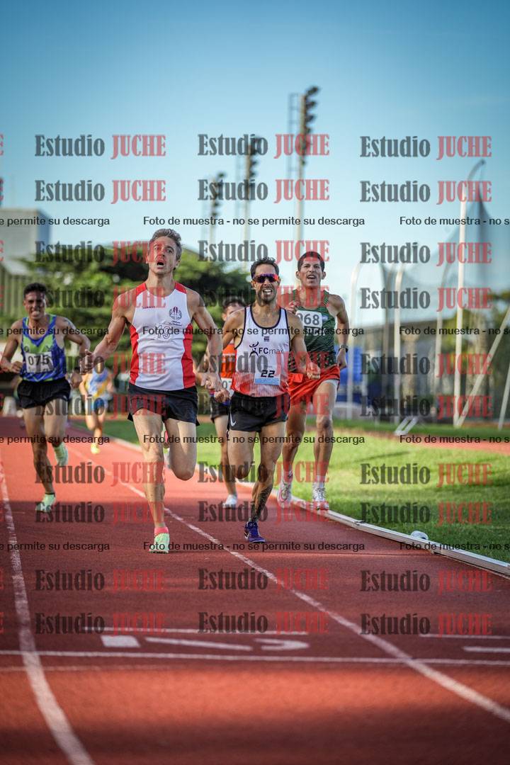 Fotos de los 1500 m llanos de varones
