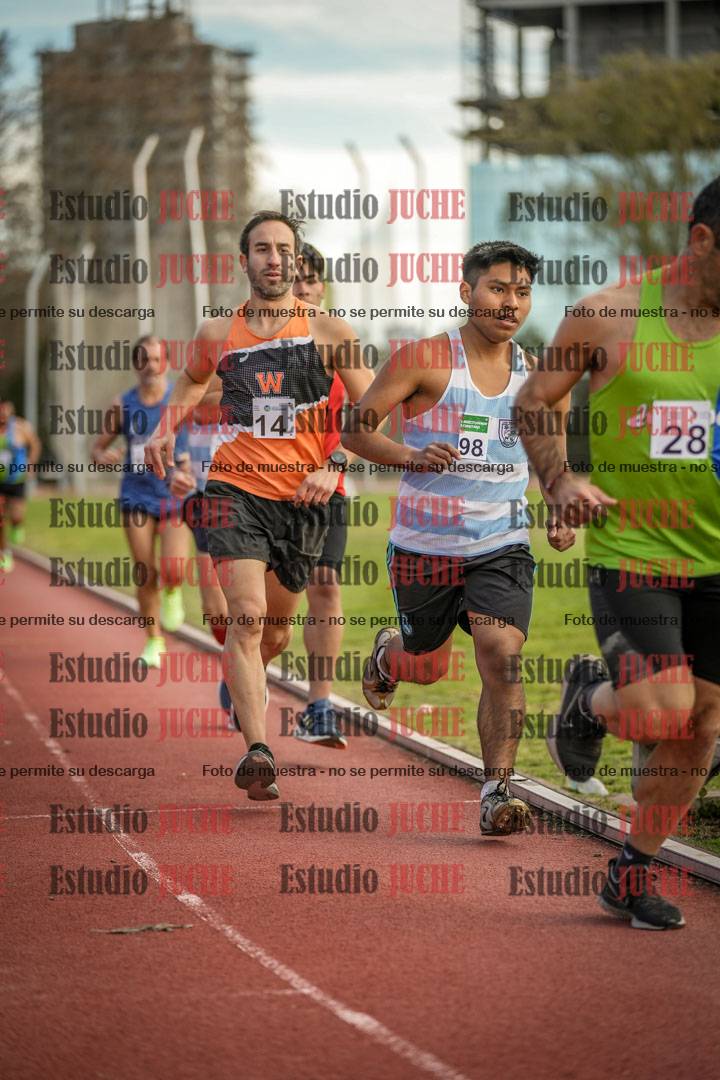 Fotos de los 3000 m llanos de varones