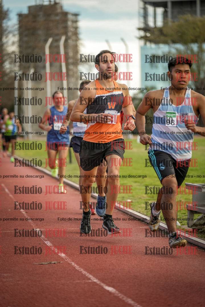 Fotos de los 3000 m llanos de varones