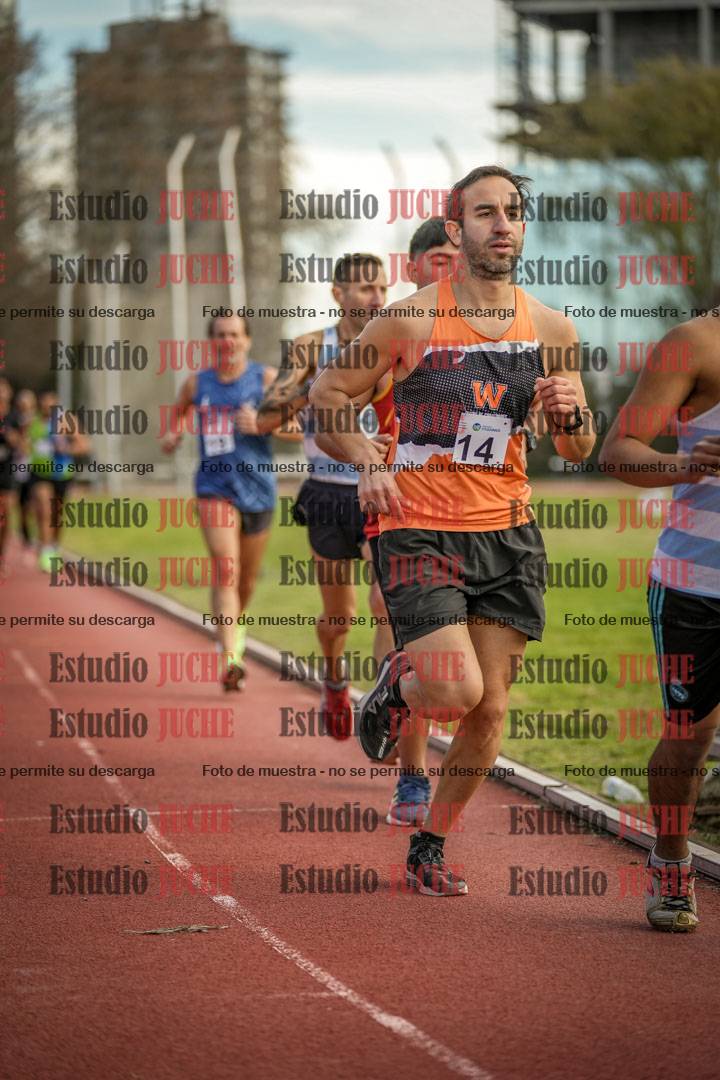 Fotos de los 3000 m llanos de varones