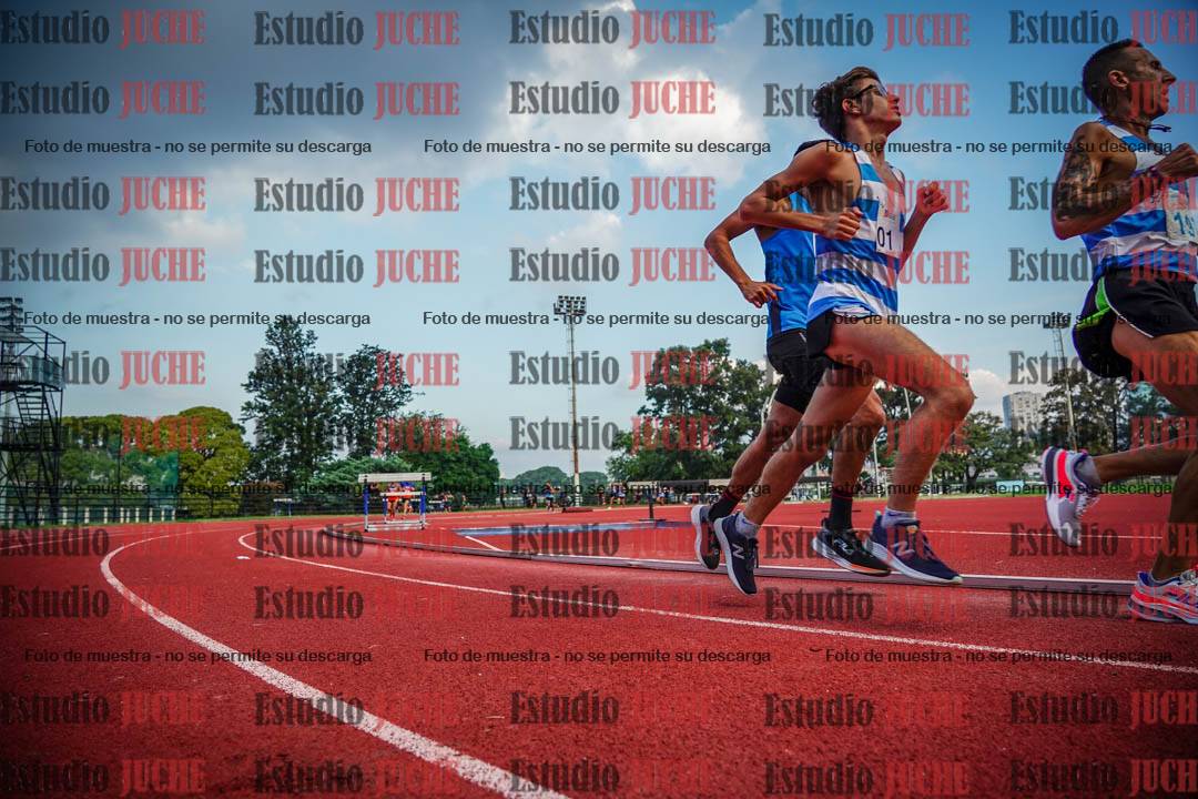 Fotos de los 3000 m llanos de varones