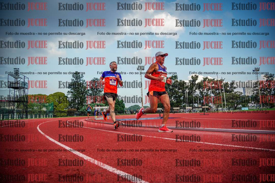 Fotos de los 3000 m llanos de varones