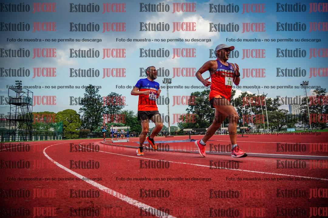 Fotos de los 3000 m llanos de varones