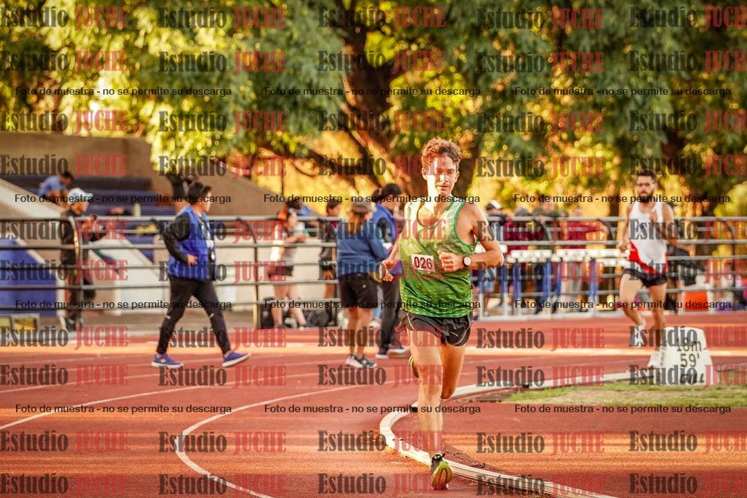 Fotos de los 3000 m llanos de varones