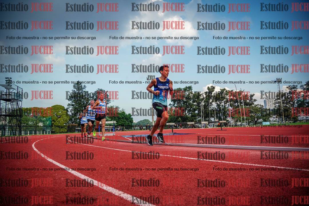 Fotos de los 3000 m llanos de varones