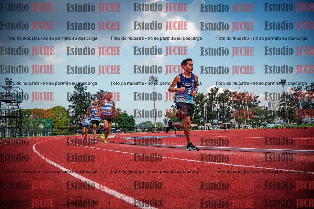 Fotos de los 3000 m llanos de varones