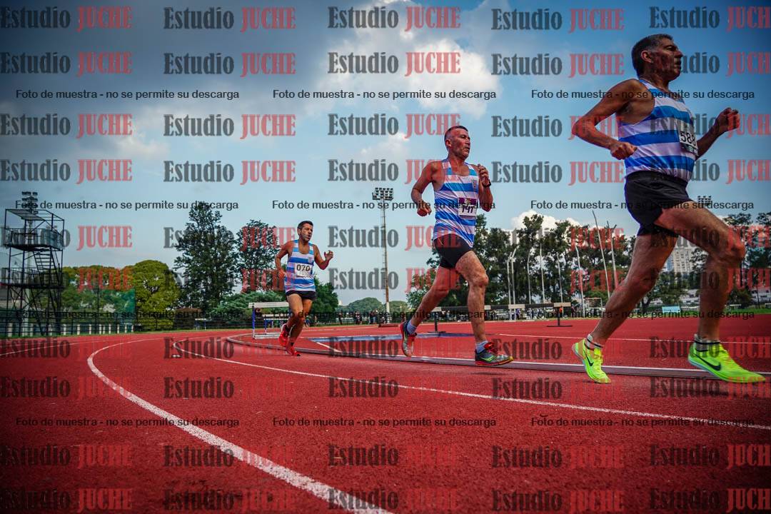 Fotos de los 3000 m llanos de varones