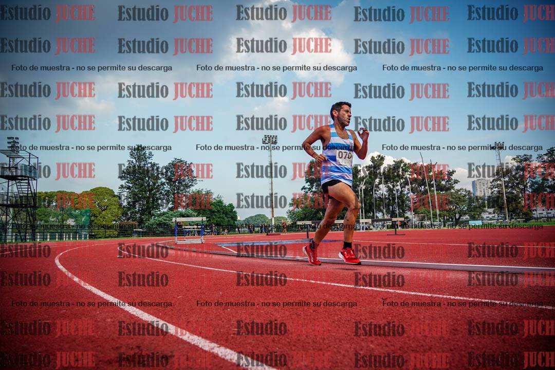Fotos de los 3000 m llanos de varones