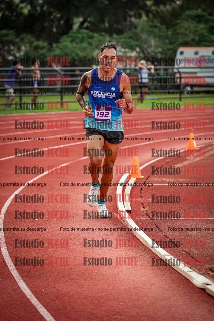 Fotos de los 3000 m llanos de varones