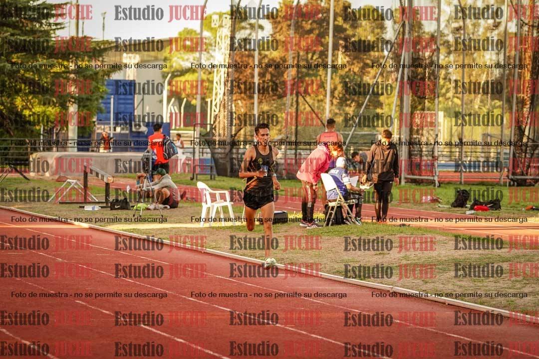 Fotos de los 3000 m llanos de varones