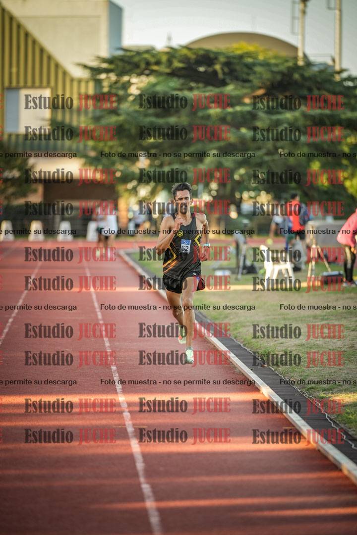 Fotos de los 3000 m llanos de varones